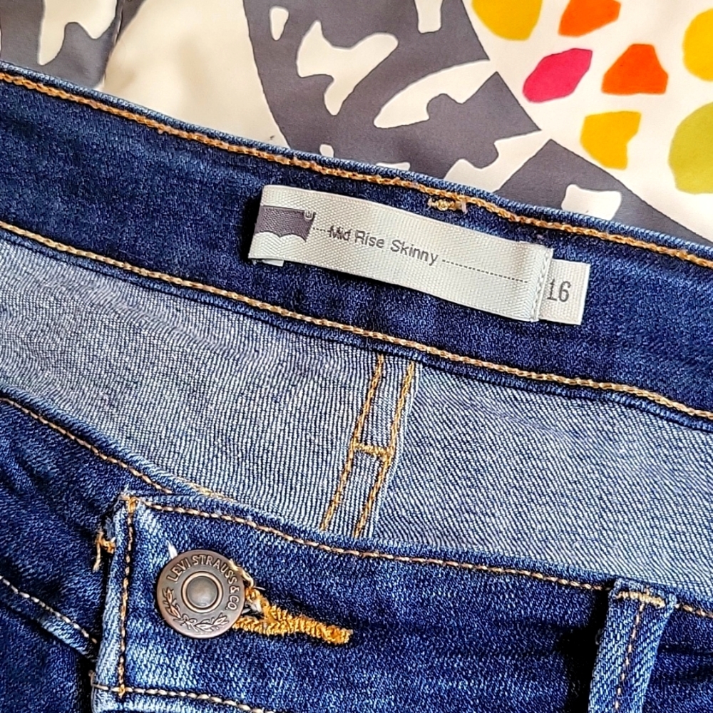 Levi jeans